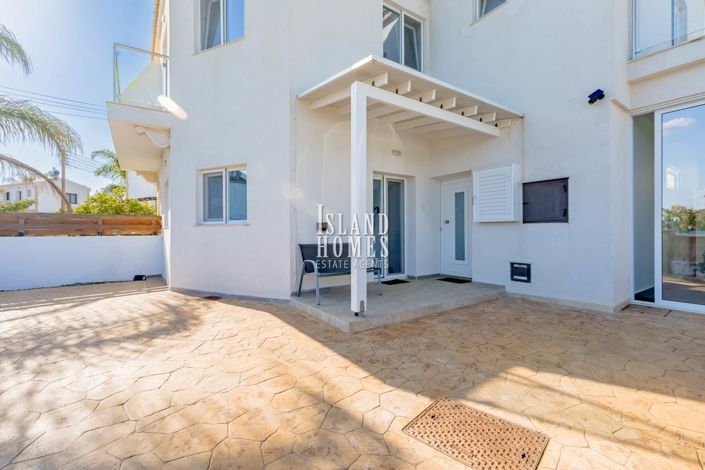 Image No.15-3 Bed Villa for sale