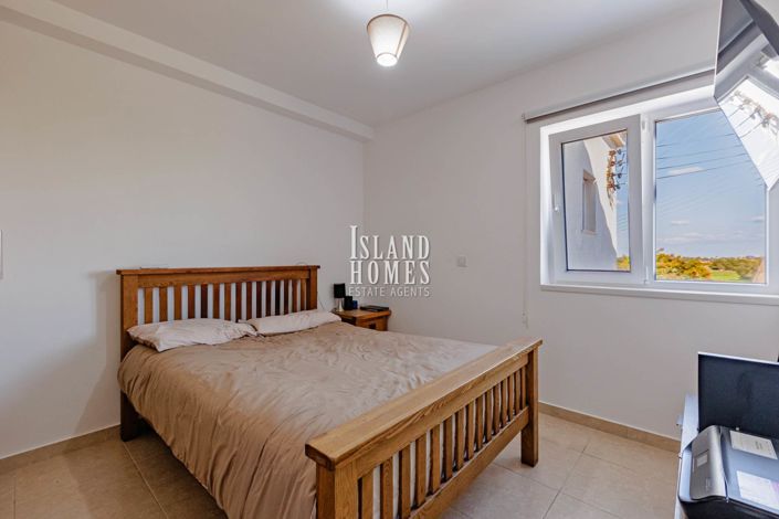 Image No.24-3 Bed Villa for sale