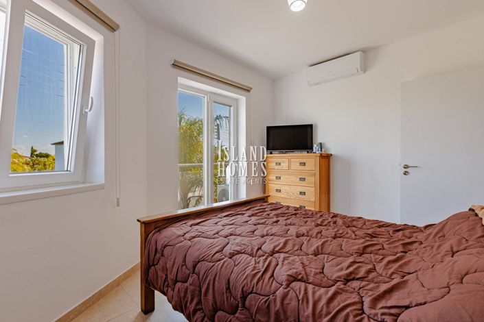 Image No.29-3 Bed Villa for sale