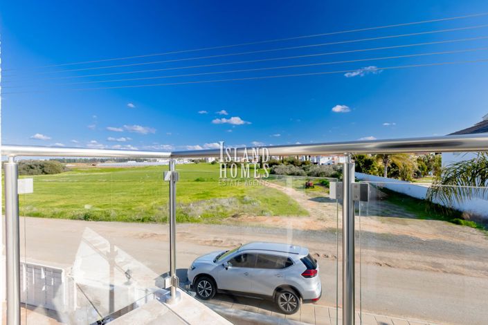 Image No.30-3 Bed Villa for sale