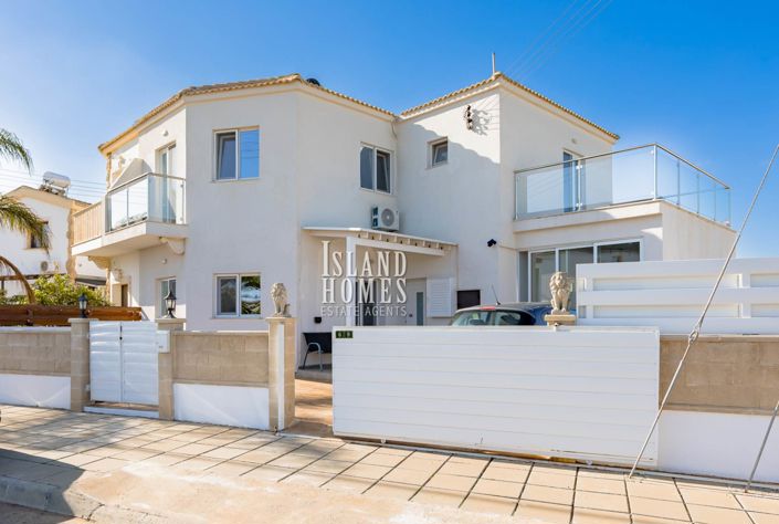 Image No.4-3 Bed Villa for sale