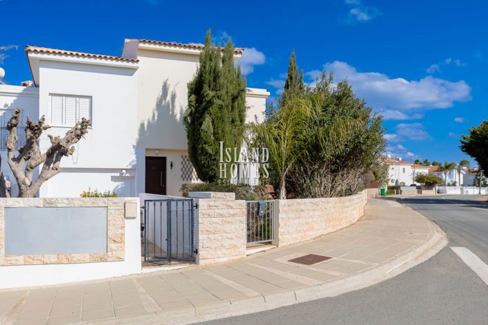 Image No.11-2 Bed Villa for sale