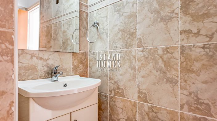 Image No.19-2 Bed Villa for sale