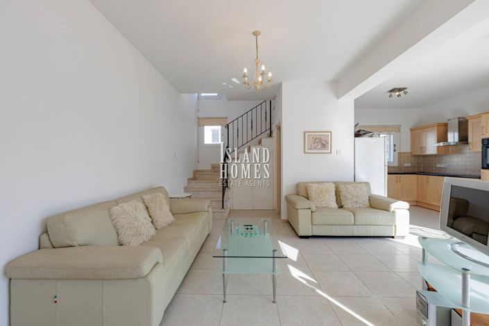 Image No.9-2 Bed Villa for sale