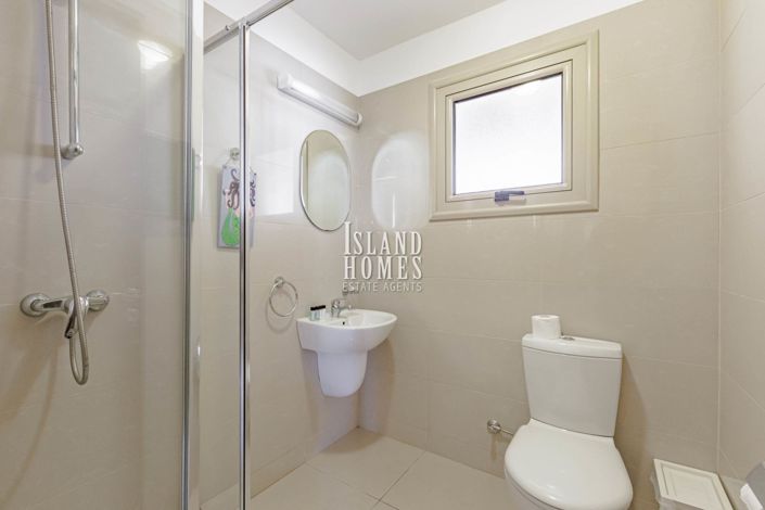 Image No.19-3 Bed Villa for sale