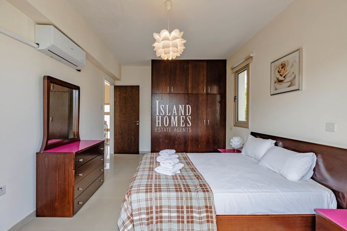 Image No.22-3 Bed Villa for sale