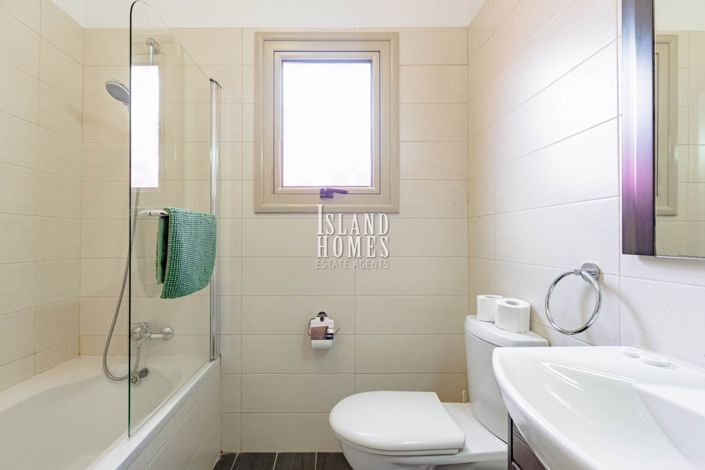 Image No.30-3 Bed Villa for sale