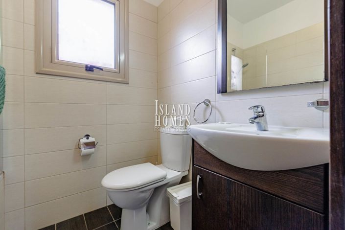 Image No.32-3 Bed Villa for sale