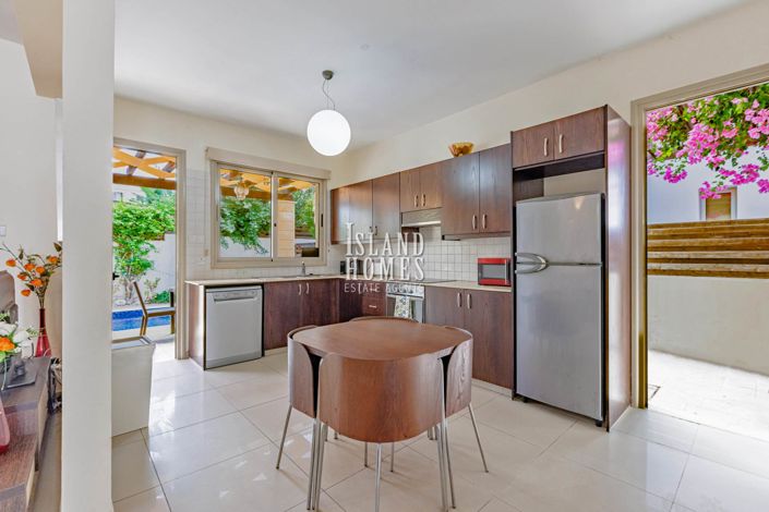 Image No.5-3 Bed Villa for sale