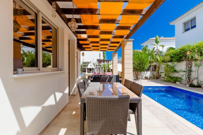 Image No.6-3 Bed Villa for sale