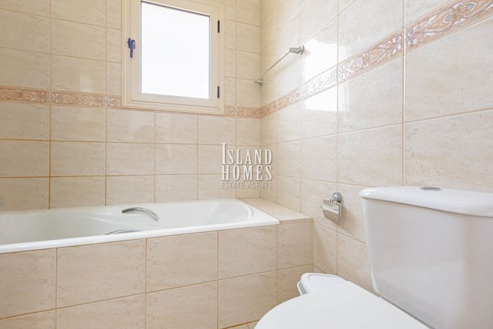 Image No.23-2 Bed Apartment for sale