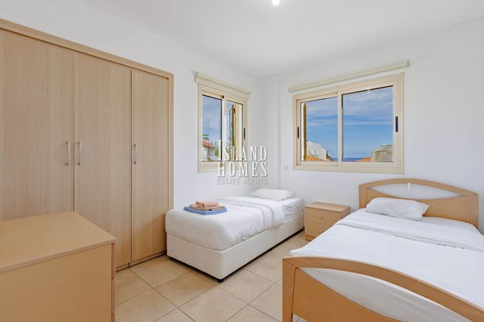 Image No.25-2 Bed Apartment for sale