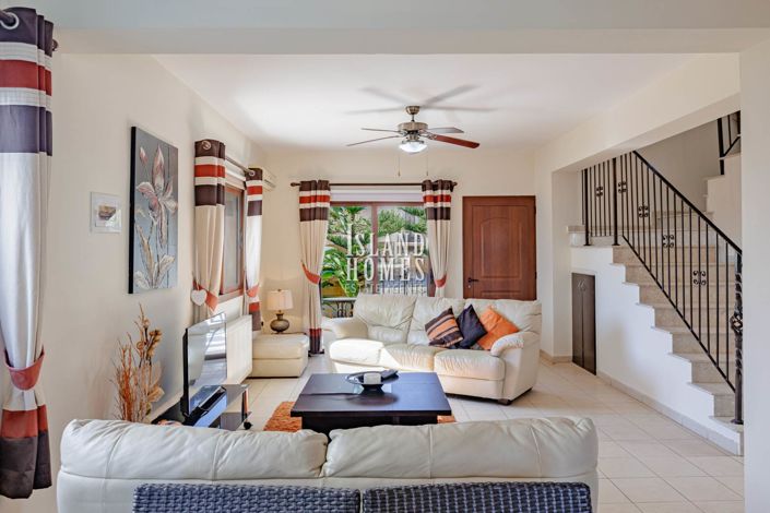 Image No.12-3 Bed Villa for sale