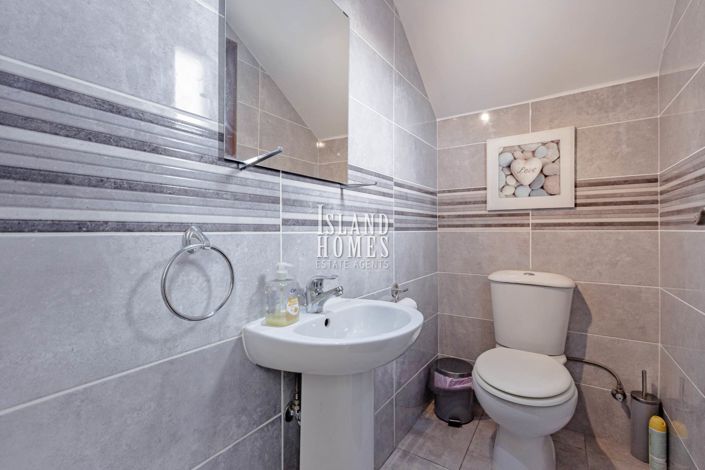 Image No.17-3 Bed Villa for sale