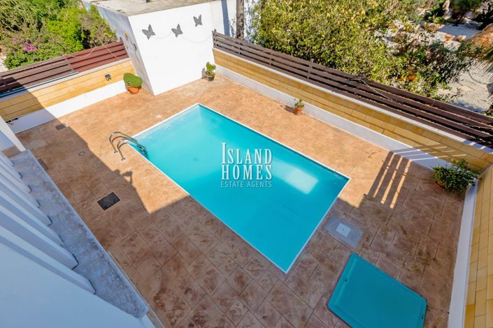 Image No.18-3 Bed Villa for sale