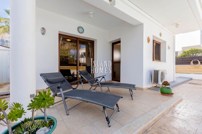 Image No.27-3 Bed Villa for sale