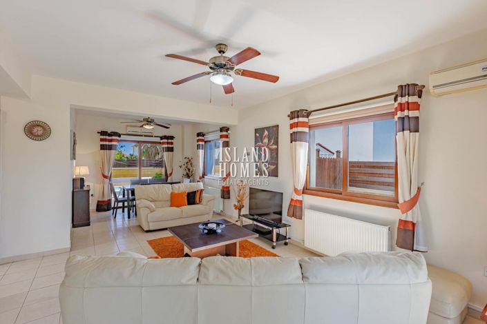 Image No.8-3 Bed Villa for sale