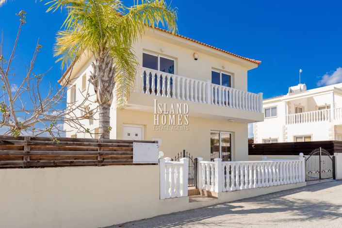 Image No.14-3 Bed Villa / Detached for sale