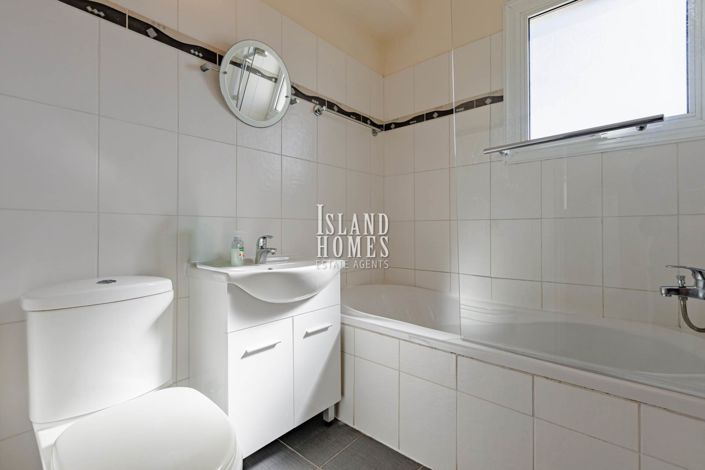 Image No.26-3 Bed Villa / Detached for sale