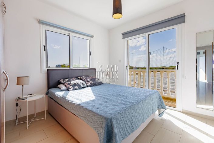 Image No.27-3 Bed Villa / Detached for sale