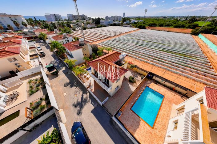 Image No.33-3 Bed Villa / Detached for sale