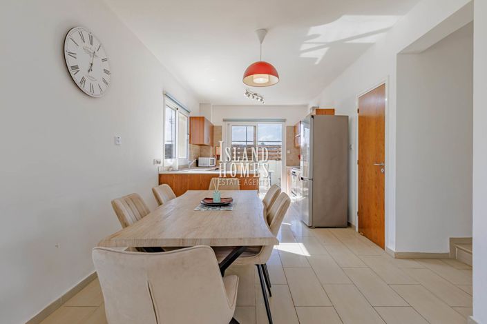 Image No.9-3 Bed Villa / Detached for sale