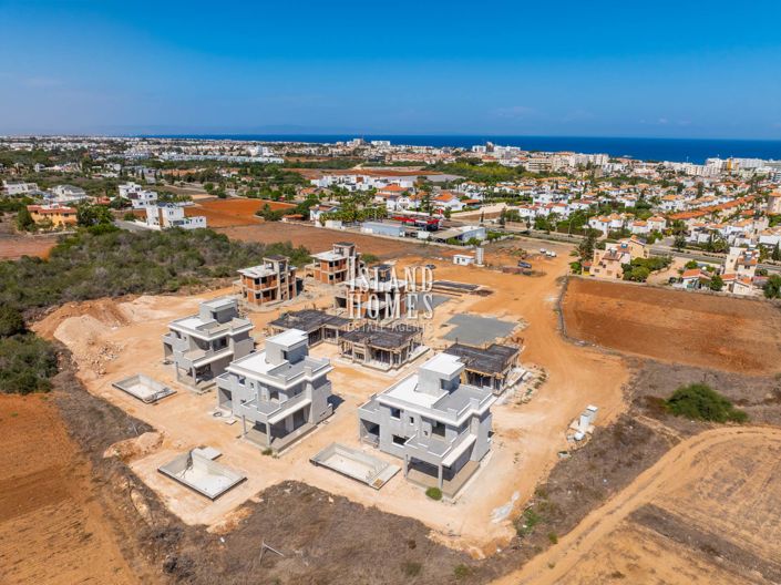 Image No.9-5 Bed Villa / Detached for sale