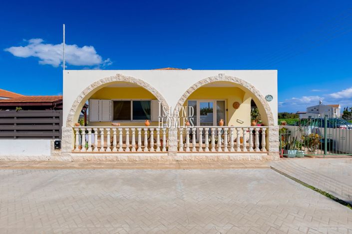 Image No.12-2 Bed Bungalow for sale