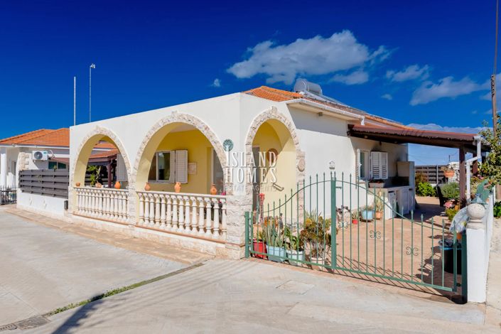 Image No.5-2 Bed Bungalow for sale