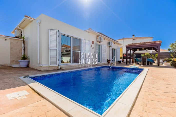 Image No.7-2 Bed Bungalow for sale