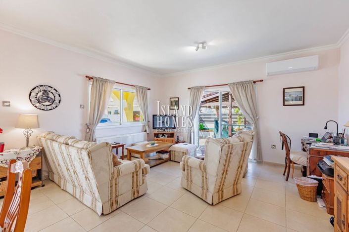 Image No.9-2 Bed Bungalow for sale