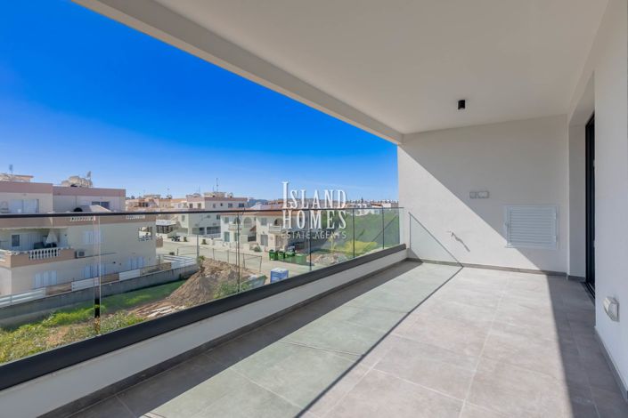 Image No.13-2 Bed Apartment for sale