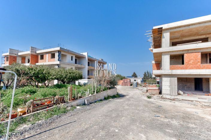 Image No.12-3 Bed Apartment for sale