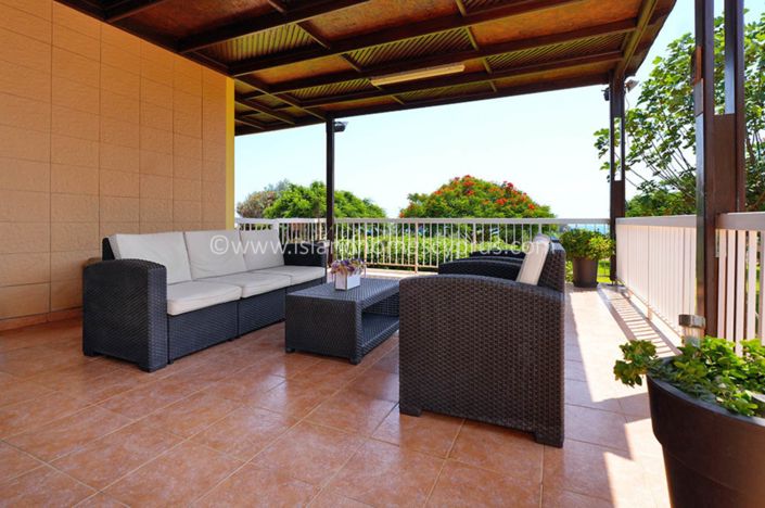 Image No.12-3 Bed Villa / Detached for sale