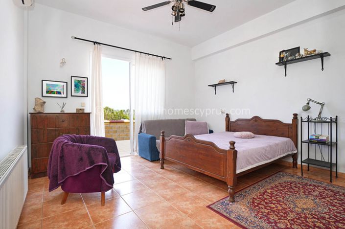 Image No.25-3 Bed Villa / Detached for sale