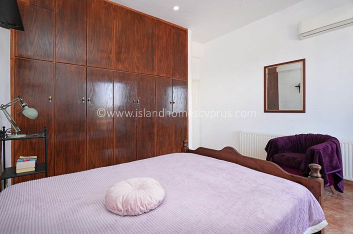 Image No.26-3 Bed Villa / Detached for sale