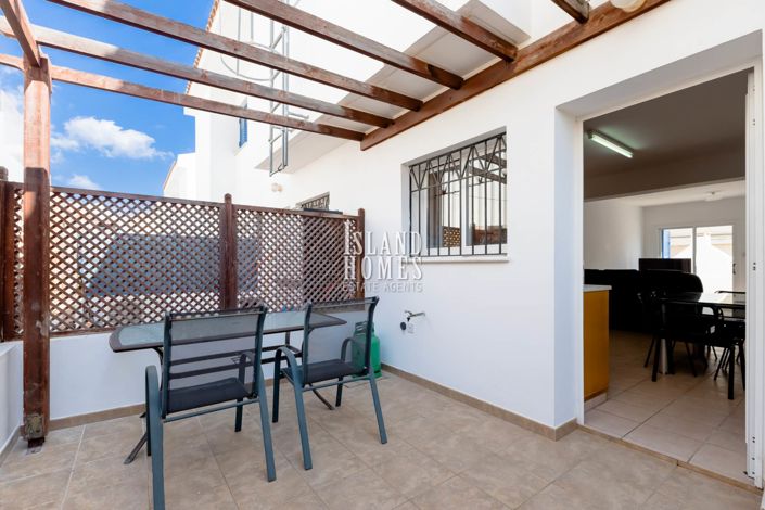 Image No.12-2 Bed Townhouse for sale