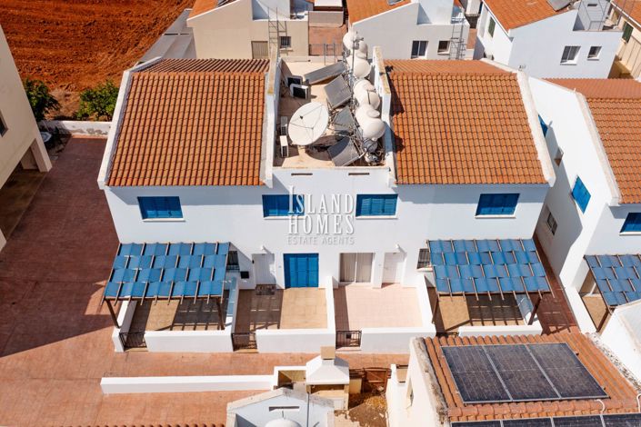 Image No.17-2 Bed Townhouse for sale