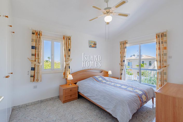 Image No.17-3 Bed Villa / Detached for sale