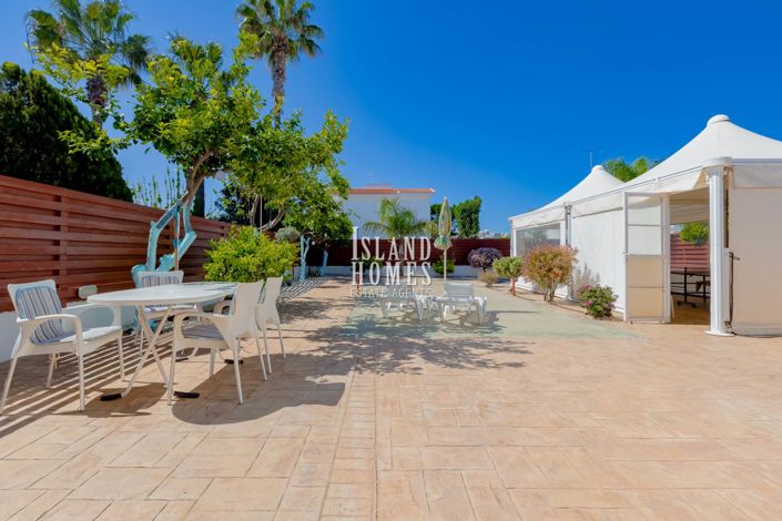 Image No.24-3 Bed Villa / Detached for sale