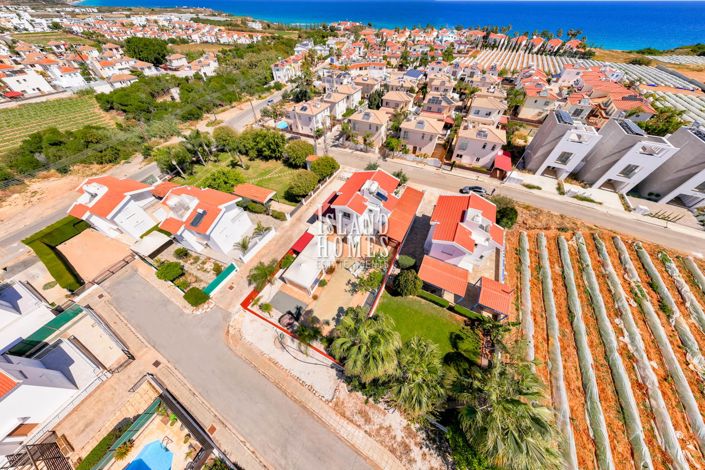 Image No.10-3 Bed Villa / Detached for sale