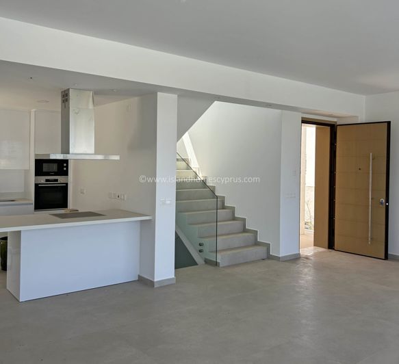 Image No.3-5 Bed Villa / Detached for sale