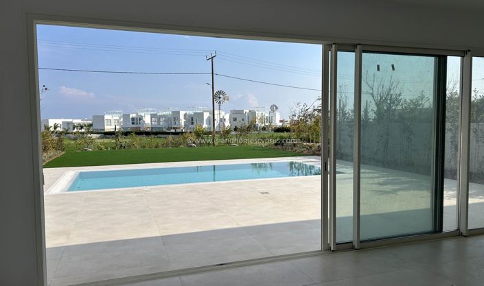 Image No.9-6 Bed Villa / Detached for sale