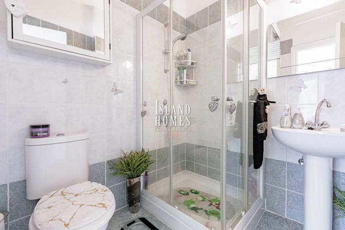 Image No.17-2 Bed Apartment for sale