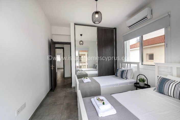 Image No.22-3 Bed Villa for sale