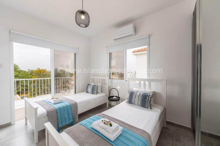 Image No.24-3 Bed Villa for sale