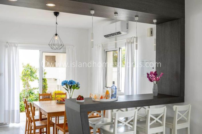 Image No.8-3 Bed Villa for sale