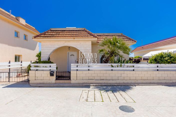 Image No.3-3 Bed Bungalow for sale