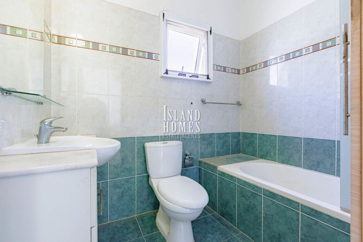 Image No.26-3 Bed Bungalow for sale