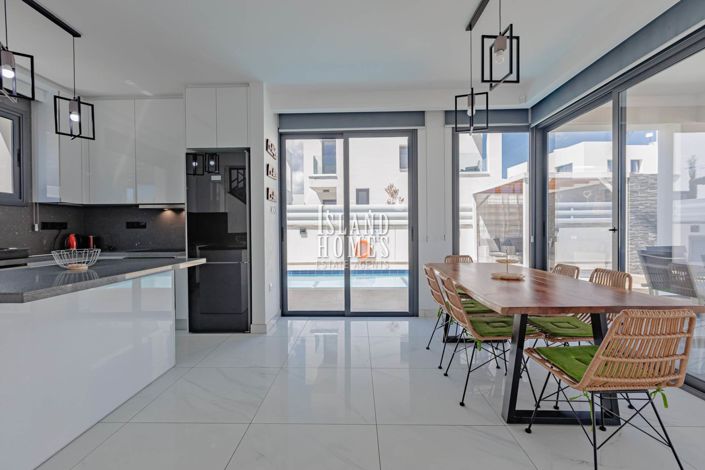 Image No.12-3 Bed Villa / Detached for sale